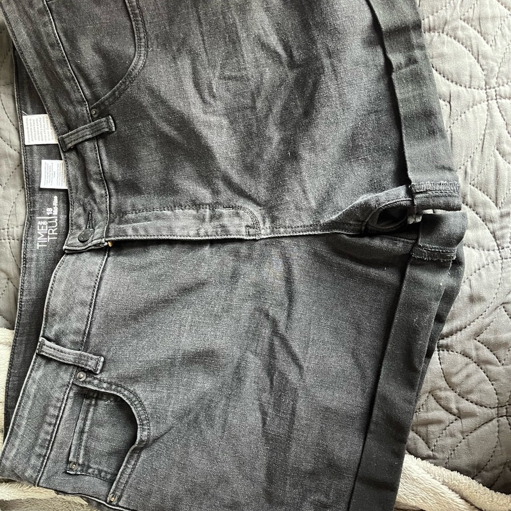Time and Tru Black Jean Shorts Classic Denim Style